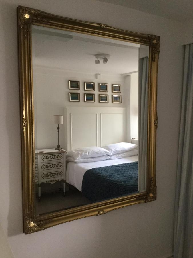 Fabulous Apartment In Historic House In 圣欧班 外观 照片